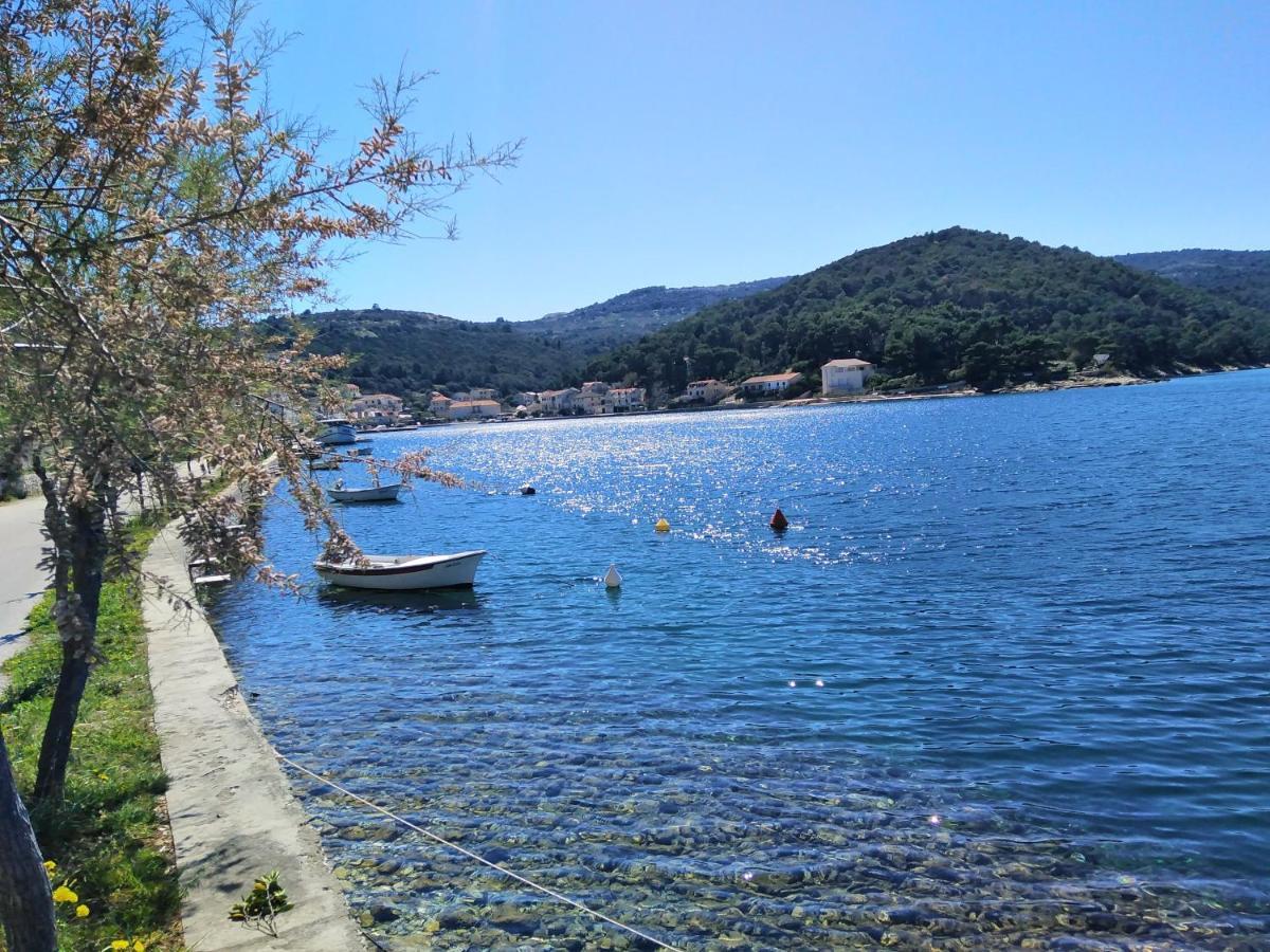Apartment Nada Povlja  Εξωτερικό φωτογραφία