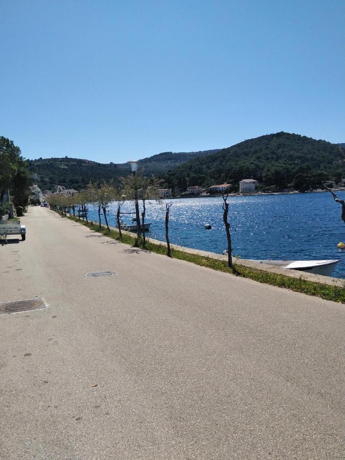 Apartment Nada Povlja  Εξωτερικό φωτογραφία